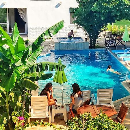 Parla Apart Hotel Чешме Екстер'єр фото