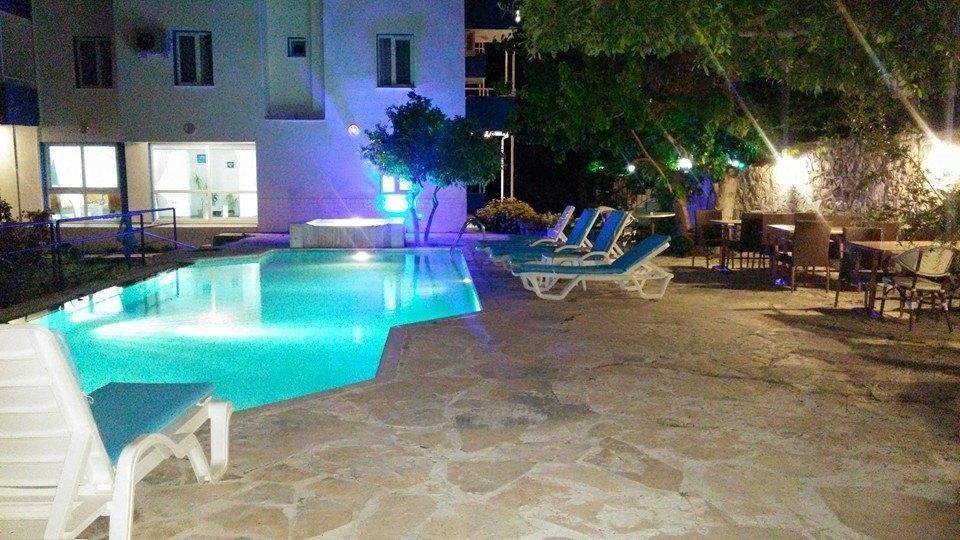 Parla Apart Hotel Чешме Екстер'єр фото