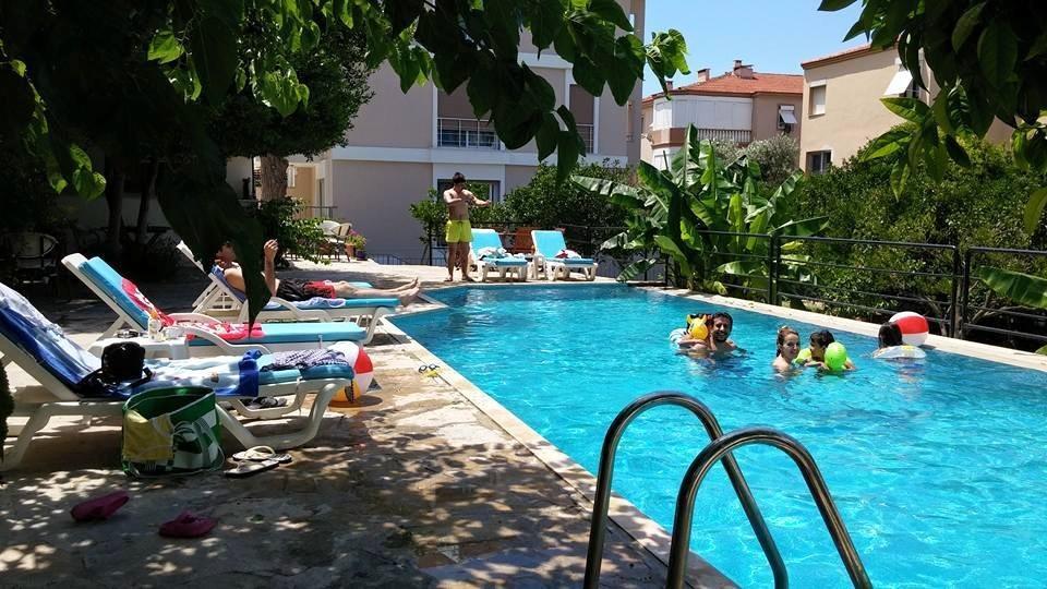 Parla Apart Hotel Чешме Екстер'єр фото