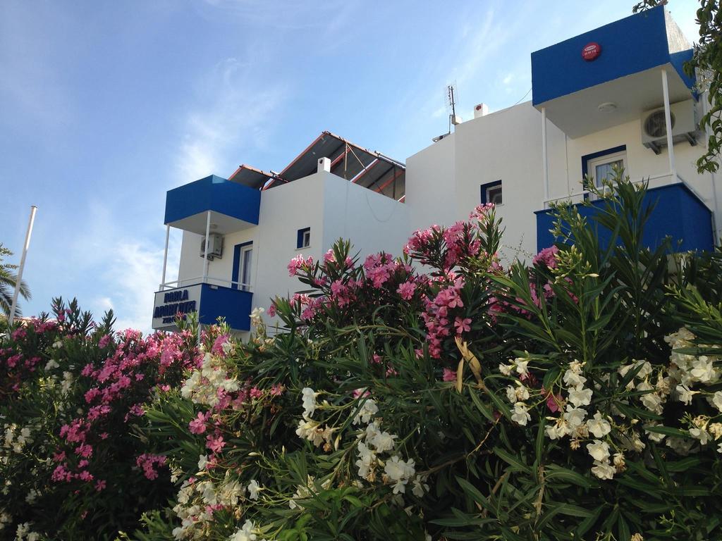 Parla Apart Hotel Чешме Екстер'єр фото