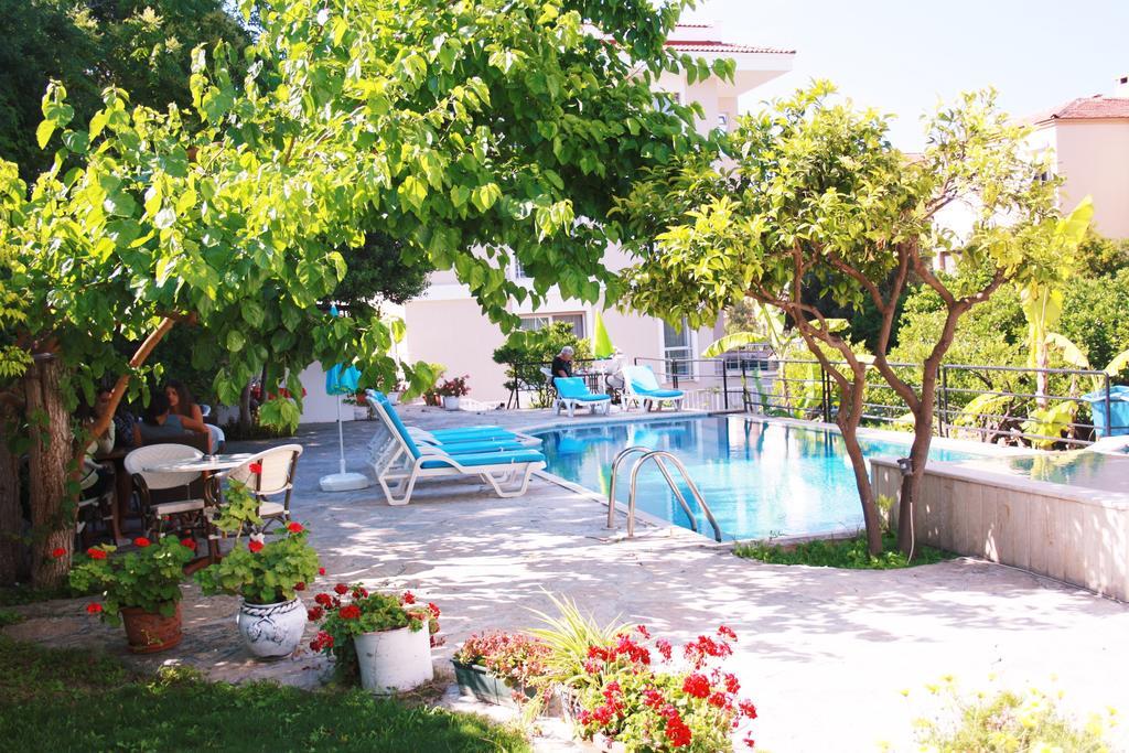 Parla Apart Hotel Чешме Екстер'єр фото