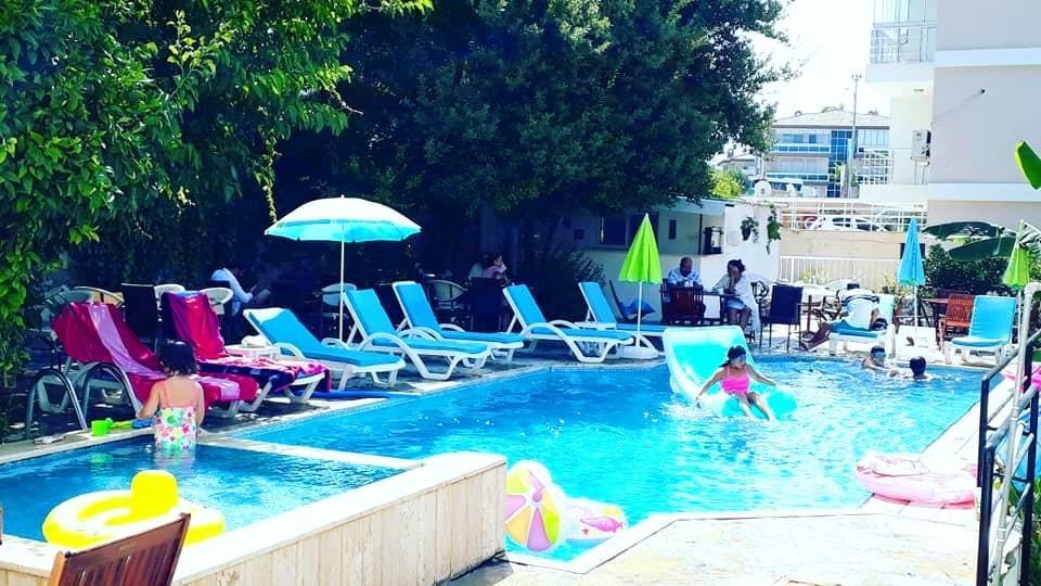 Parla Apart Hotel Чешме Екстер'єр фото