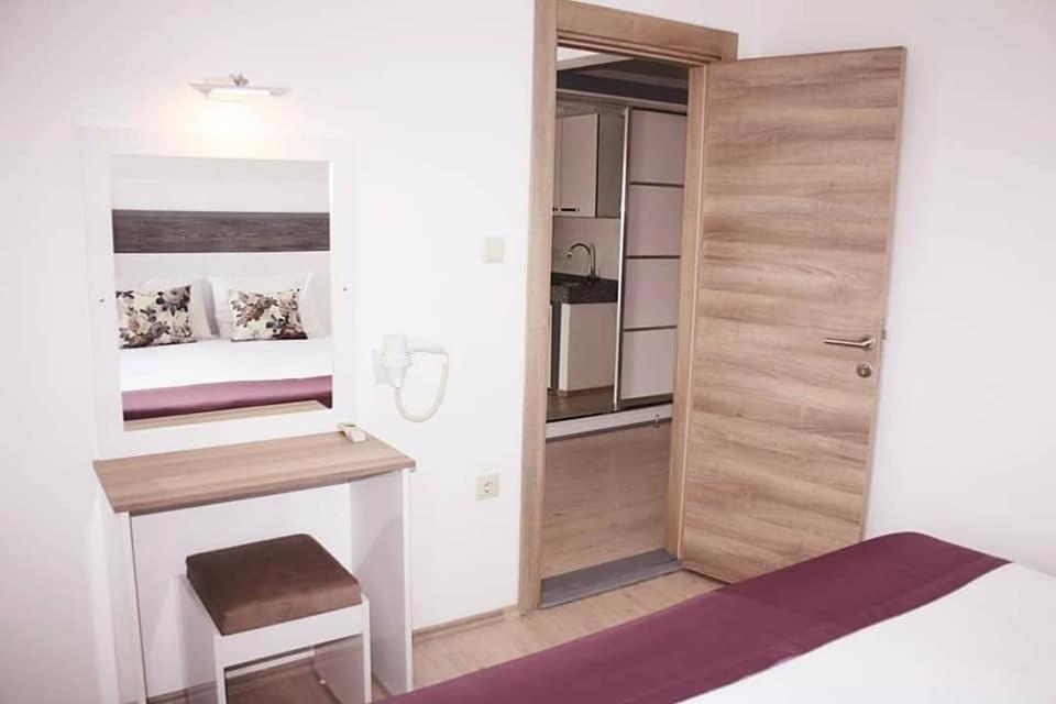 Parla Apart Hotel Чешме Екстер'єр фото